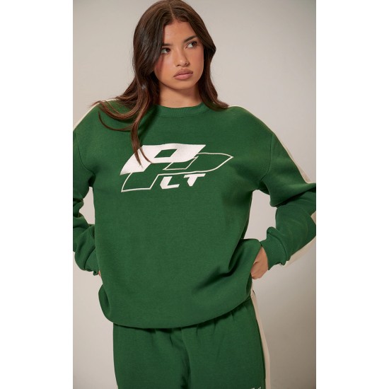 PRETTYLITTLETHING Forest Green Embroidered Contrast Oversized Sweatshirt PRETTYLITTLETHING Forest Green Embroidered Contrast Oversized Sweatshirt