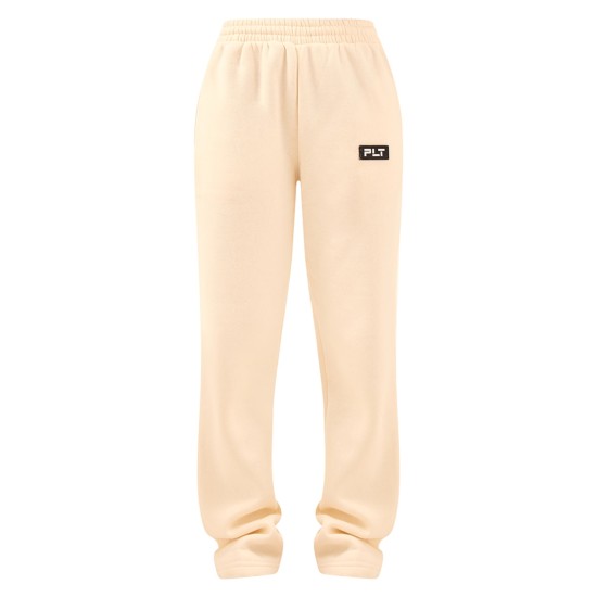 PRETTYLITTLETHING Cream Logo Badge Detail Straight Leg Sweatpants PRETTYLITTLETHING Cream Logo Badge Detail Straight Leg Sweatpants