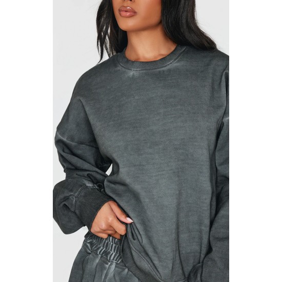 PRETTYLITTLETHING Washed Charcoal Premium Oversized Sweatshirt PRETTYLITTLETHING Washed Charcoal Premium Oversized Sweatshirt