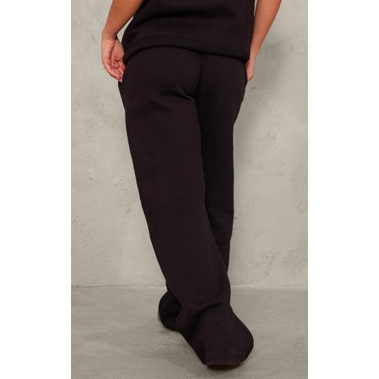 PRETTYLITTLETHING Black Badge Detail Mid Rise Wide Leg Sweatpants PRETTYLITTLETHING Black Badge Detail Mid Rise Wide Leg Sweatpants