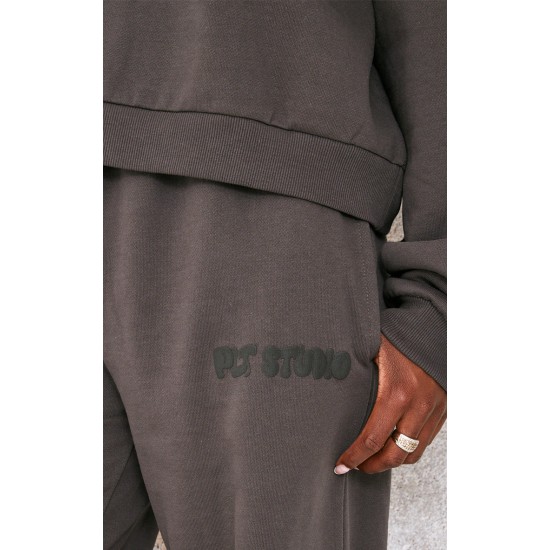 PRETTYLITTLETHING Tall Charcoal Premium Studio Print Straight Leg Sweatpants PRETTYLITTLETHING Tall Charcoal Premium Studio Print Straight Leg Sweatpants